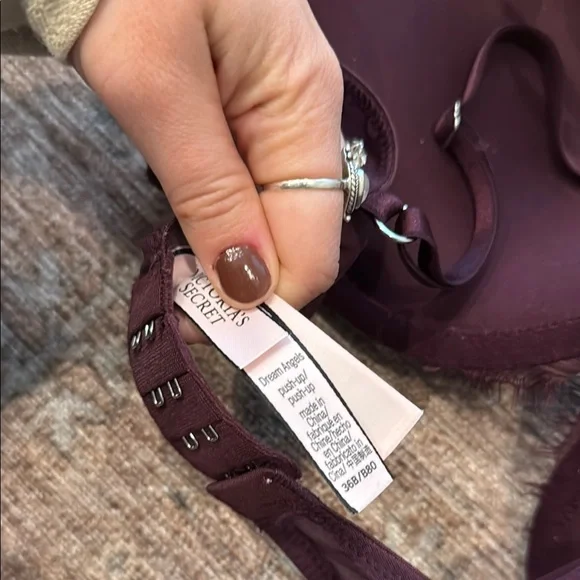 Victoria’s Secret • 36B Dream Angels Push Up Bra in Burgundy - Picture 6 of 6